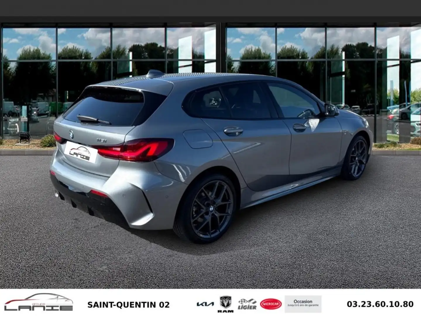 BMW F40 118i 136 ch DKG7 M Sport Gris - 2