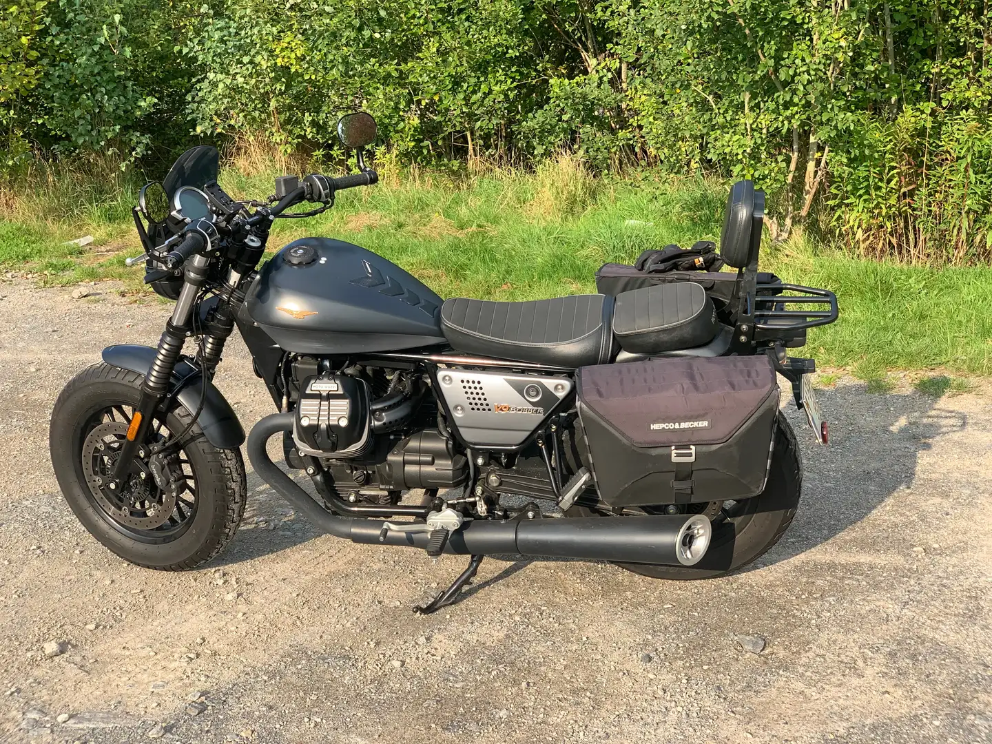 Moto Guzzi V 9 Bobber ed. spéciale Zwart - 1