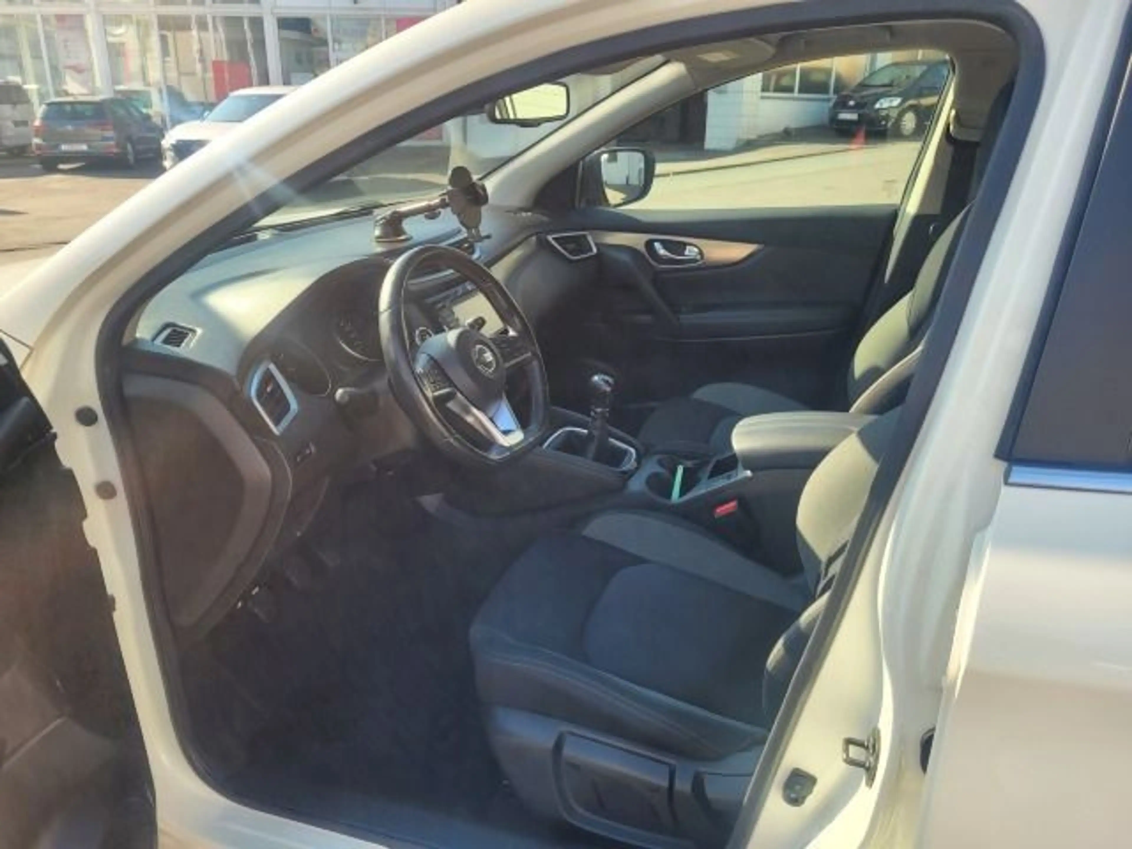 Nissan Qashqai N-Connecta — photo 11