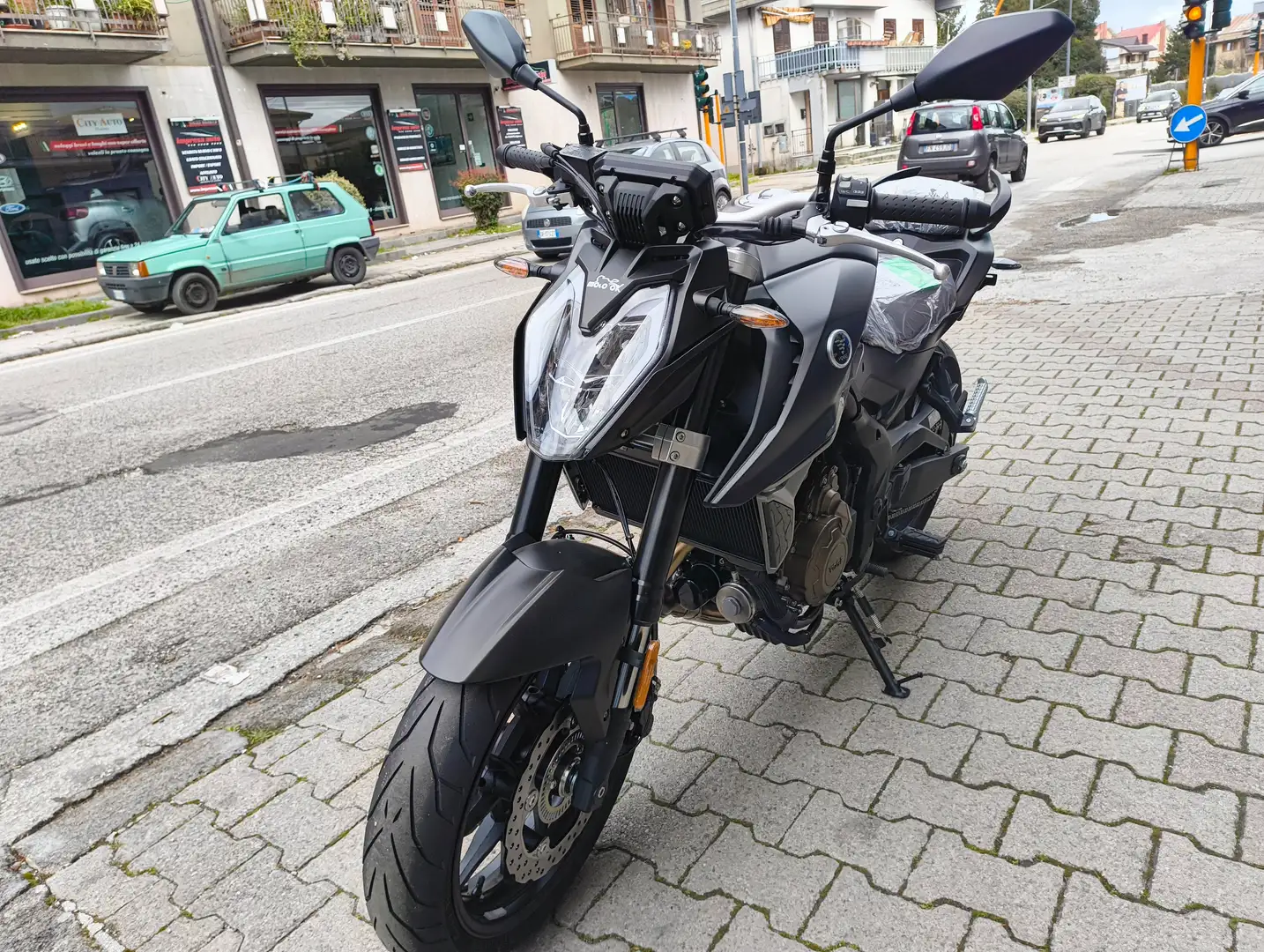 Voge Brivido 625R Negro - 2