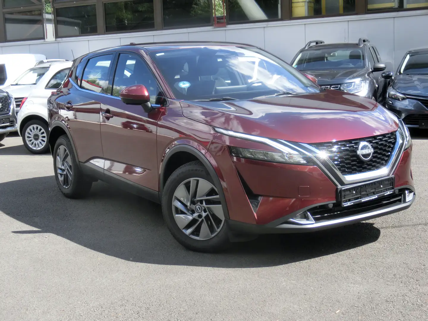 Nissan Qashqai 1.3 Hybrid autom/ Connect Navigation 360 Kamera Rot - 1