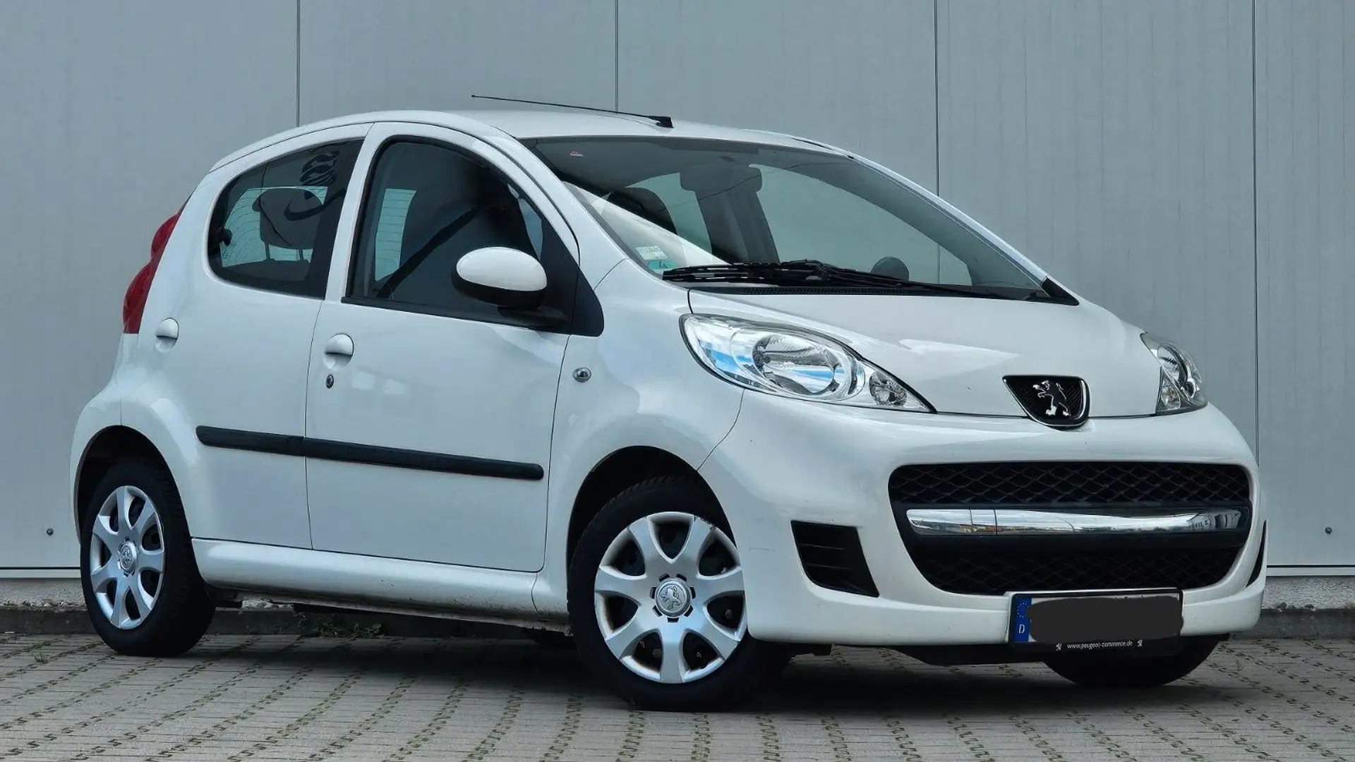 Peugeot 107 Filou Automatik Klima Weiß - 1