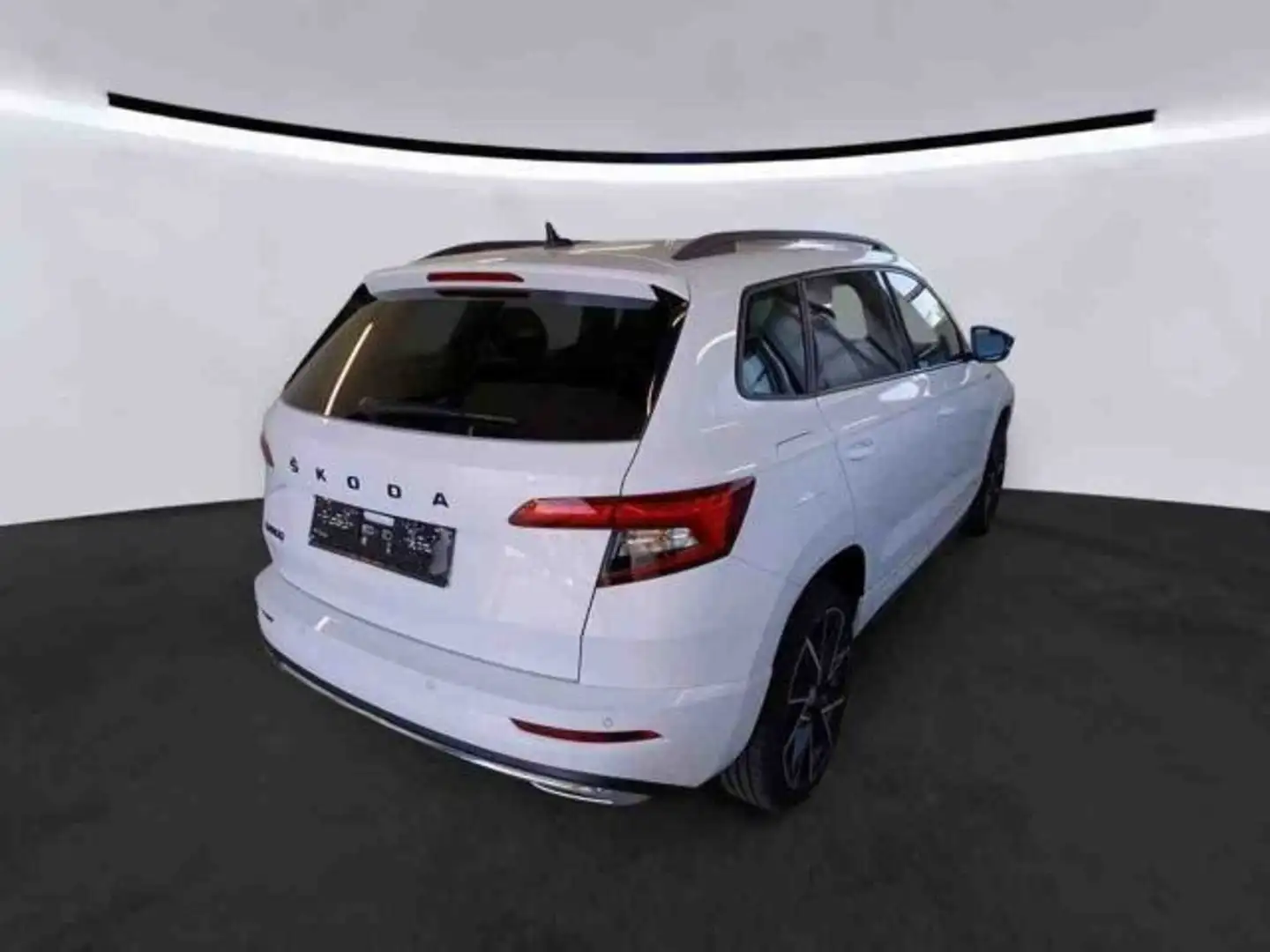 Skoda Karoq Sportline 1.5 TSI DSG LED NAVI AHK RFK Weiß - 2