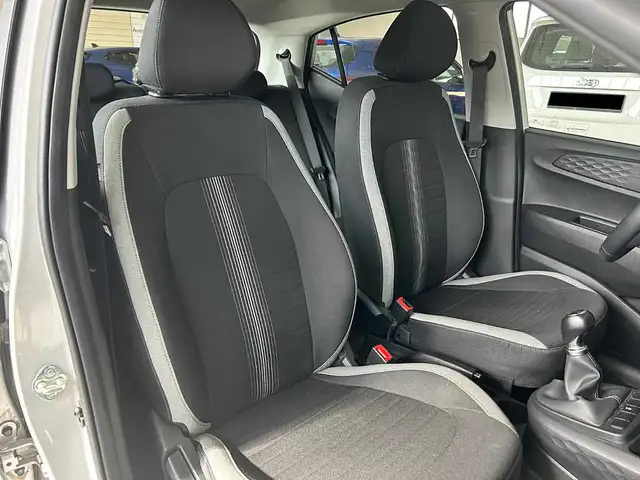 Hyundai I10 view 8