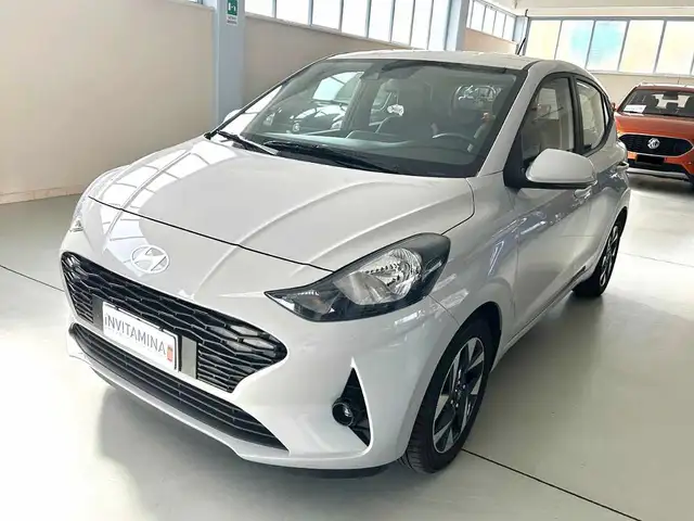 Hyundai I10 view 3