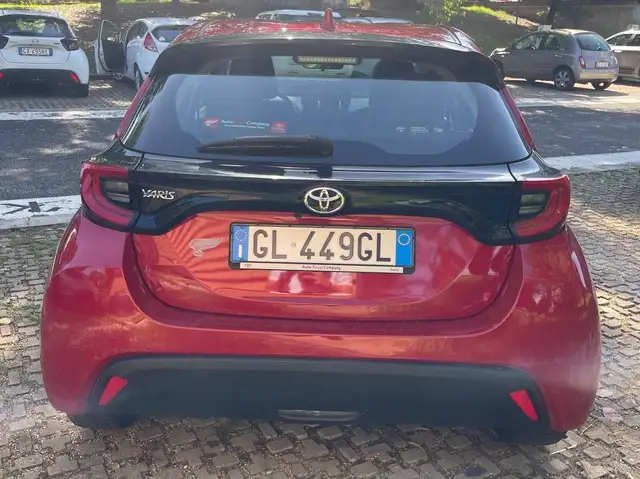 Toyota Yaris view 4