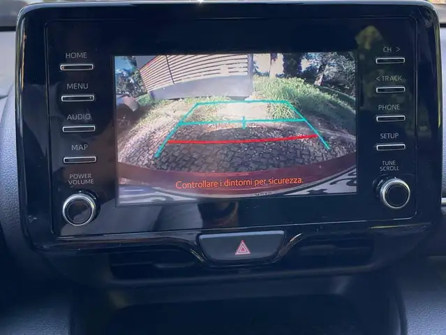 Toyota Yaris view 11