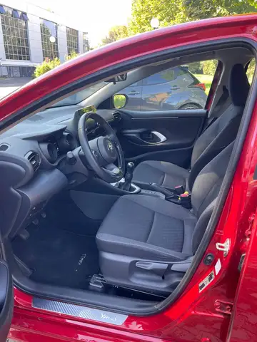Toyota Yaris view 9