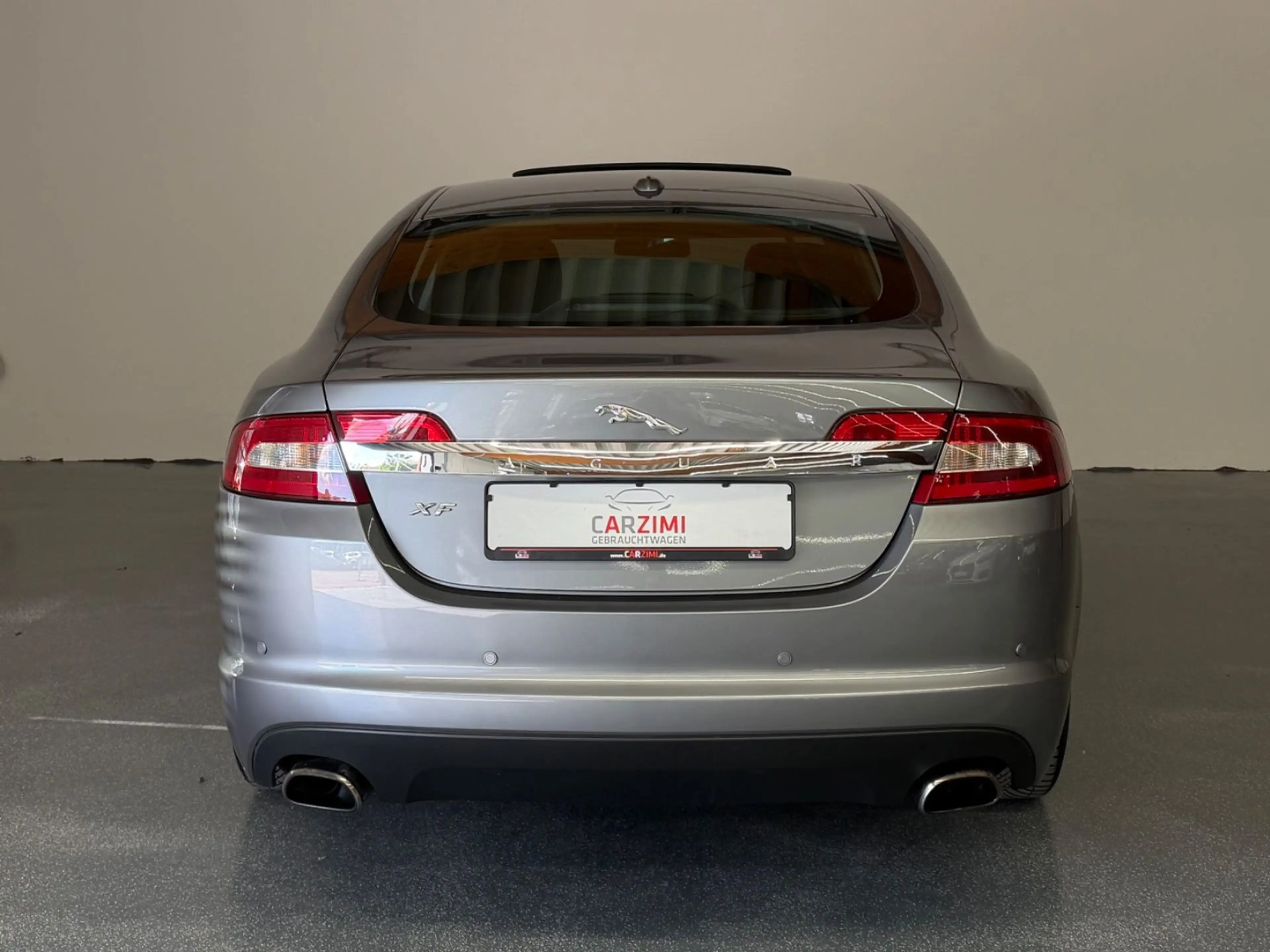 Jaguar XF 2.7 V6 Diesel Premium Luxury Bowers & Wilkins — photo 6