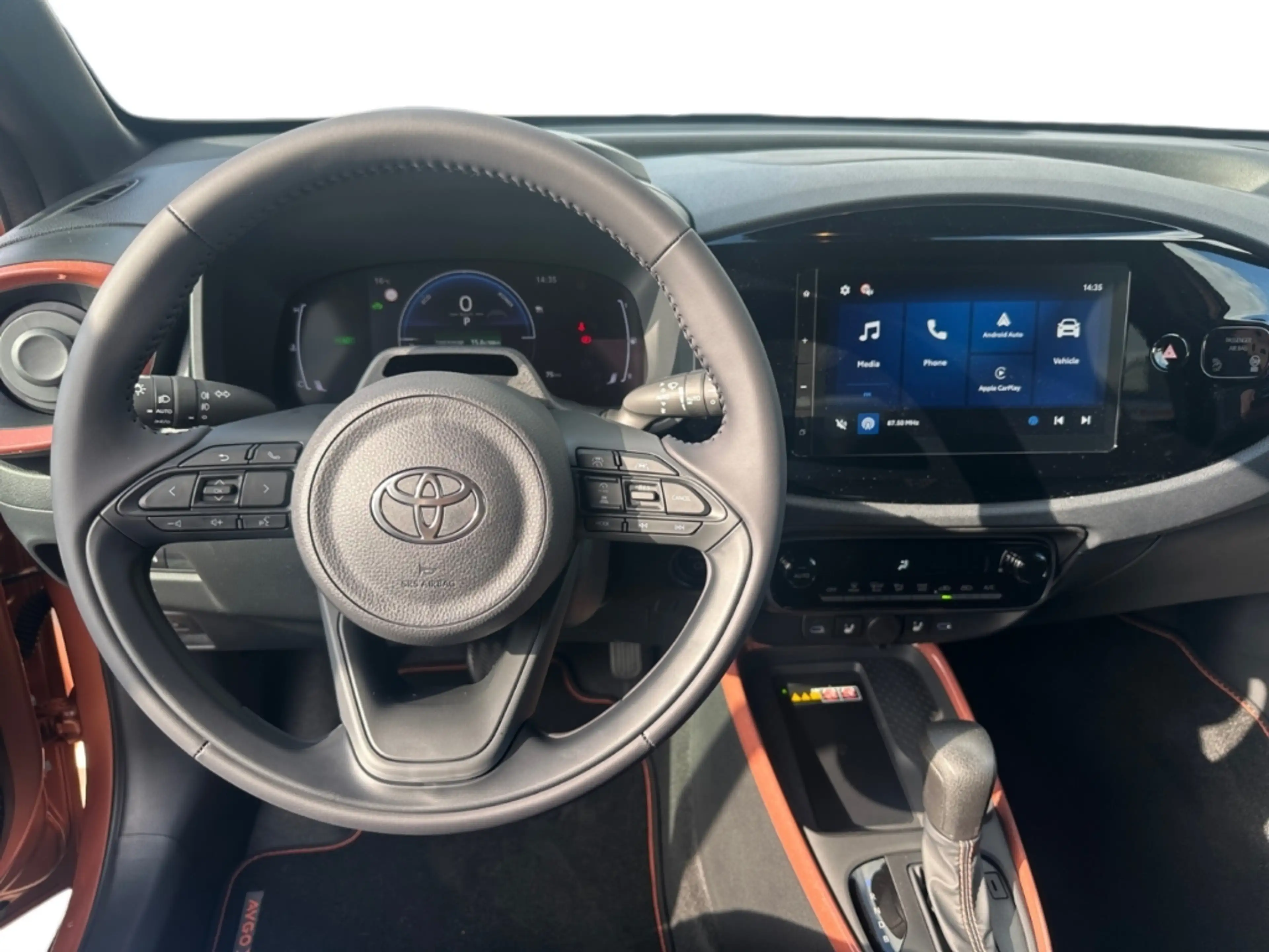 Toyota Aygo X Hybrid 1,5 l, 116 PS CVT Hatchback, 5-türig — photo 10