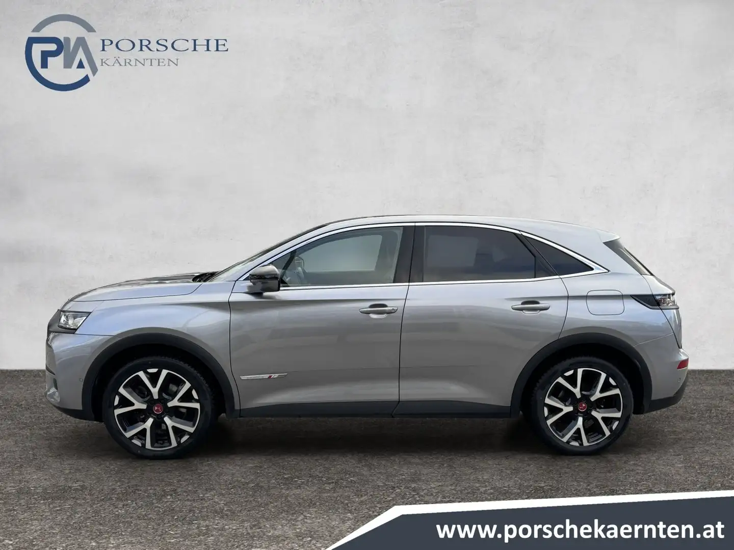 DS Automobiles DS 7 Crossback E-Tense 300 PHEV 4x4 Performance Line Gris - 2