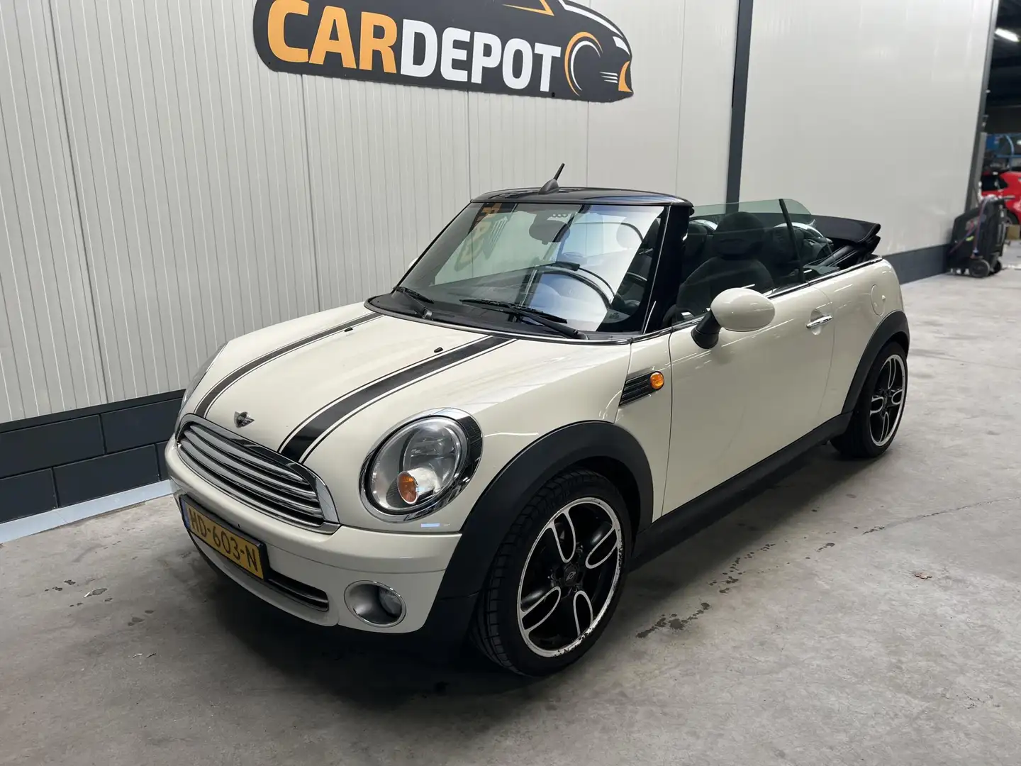 MINI Cooper Cabrio Mini 1.6 Pepper Zeer nette Cabrio. Blanc - 1