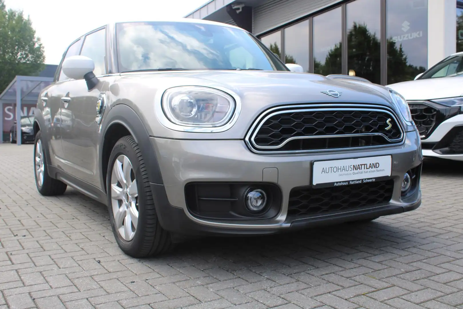 MINI Cooper SE Countryman Countryman Cooper SE All4 RFK Pano Navi LED Silber - 2