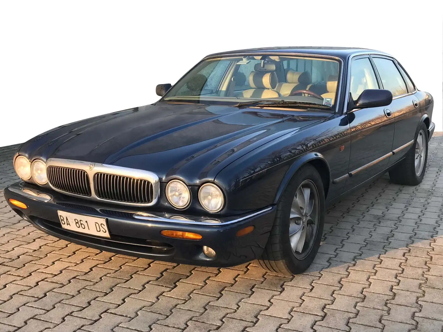 Jaguar XJ8 XJ8 3.2 Bleu - 1