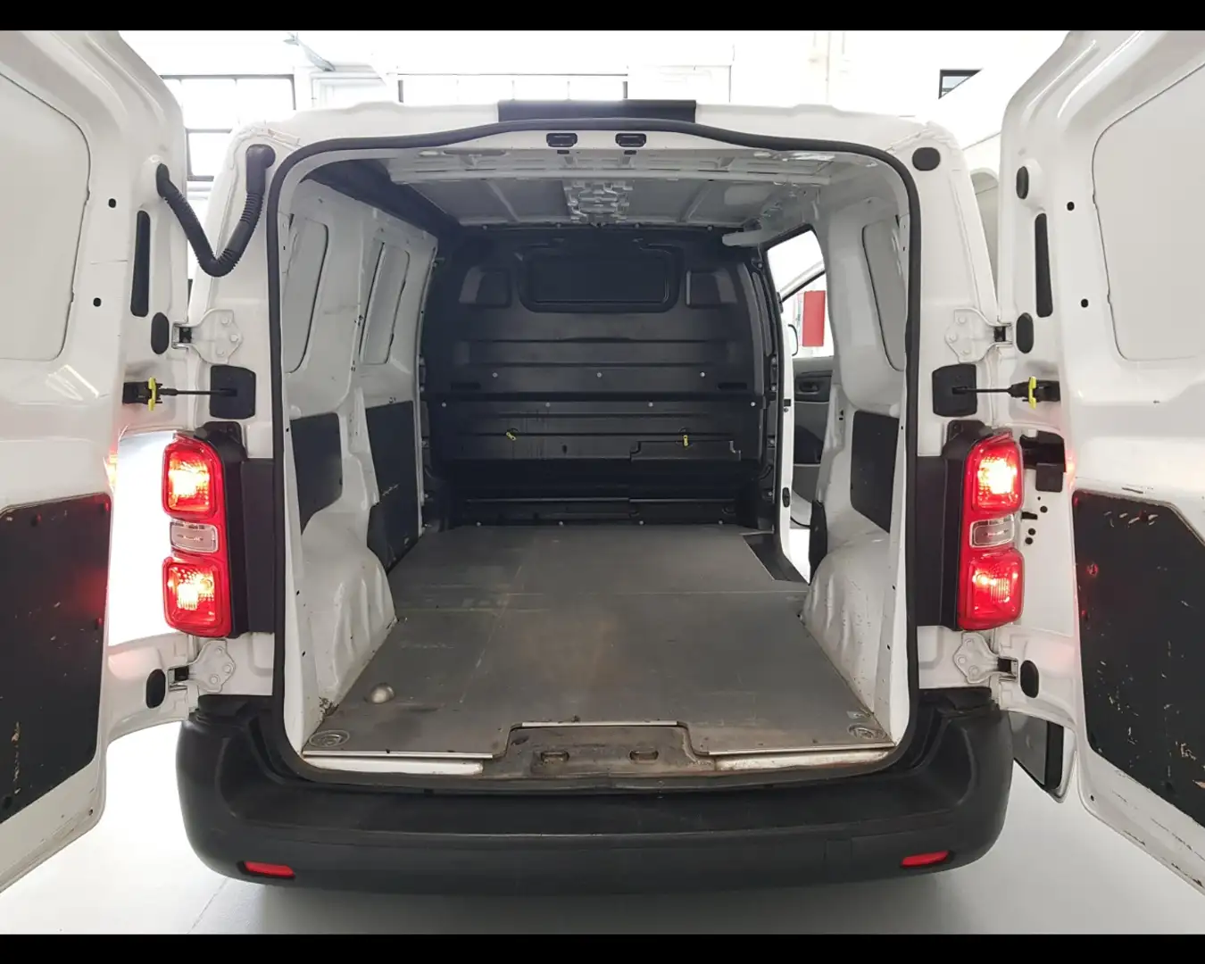 Citroen Jumpy 1.6 Bluehdi M Club S&S 115cv E6 Blanco - 2