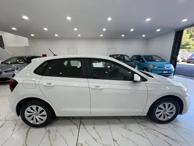 Volkswagen Polo view 7
