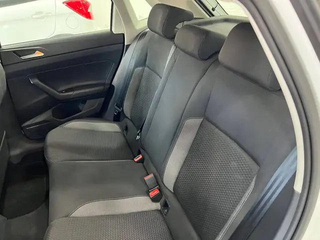 Volkswagen Polo view 14