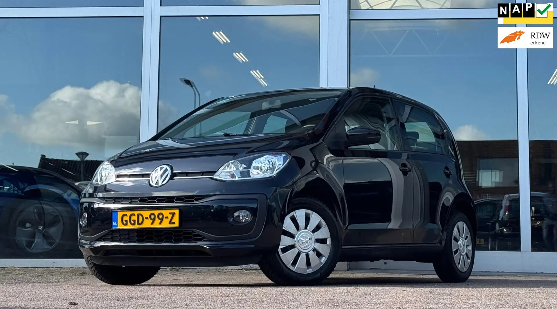 Volkswagen up! 1.0 BMT high up! Automaat 5-drs Airco Mooi APK 23- Zwart - 1