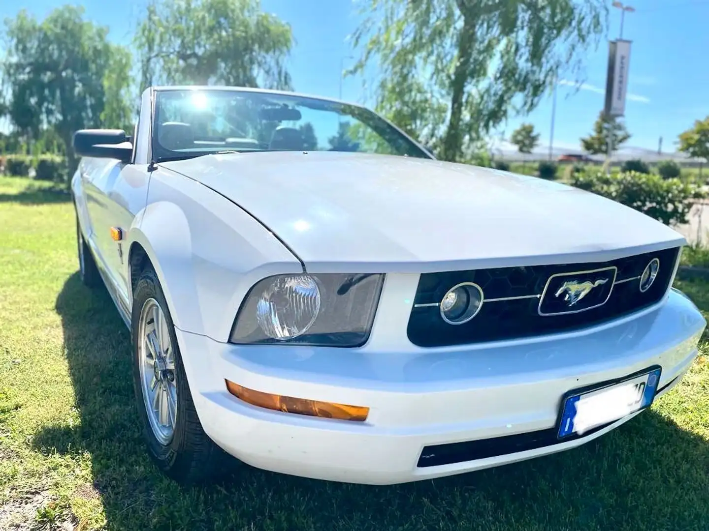 Ford Mustang CABRIO Bianco - 2