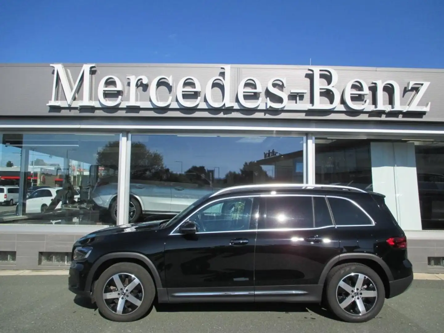 Mercedes-Benz GLB 200 d 4MATIC Österreich-Edition Progressive Negro - 2