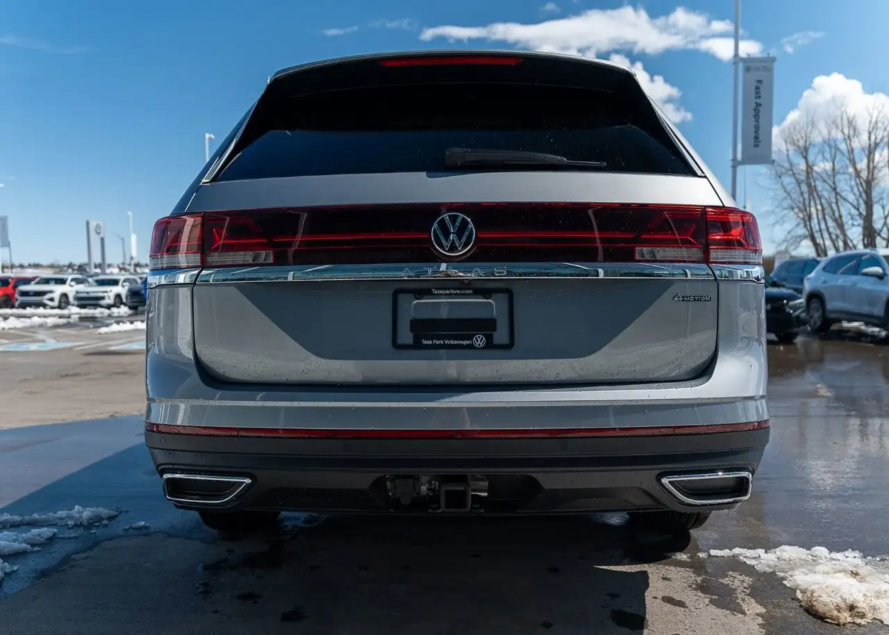 Volkswagen Atlas снимка Volkswagen Atlas