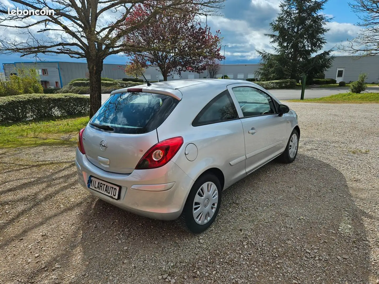 Opel Corsa 1.2 80 Ch Très Bon Etat Gris - 2