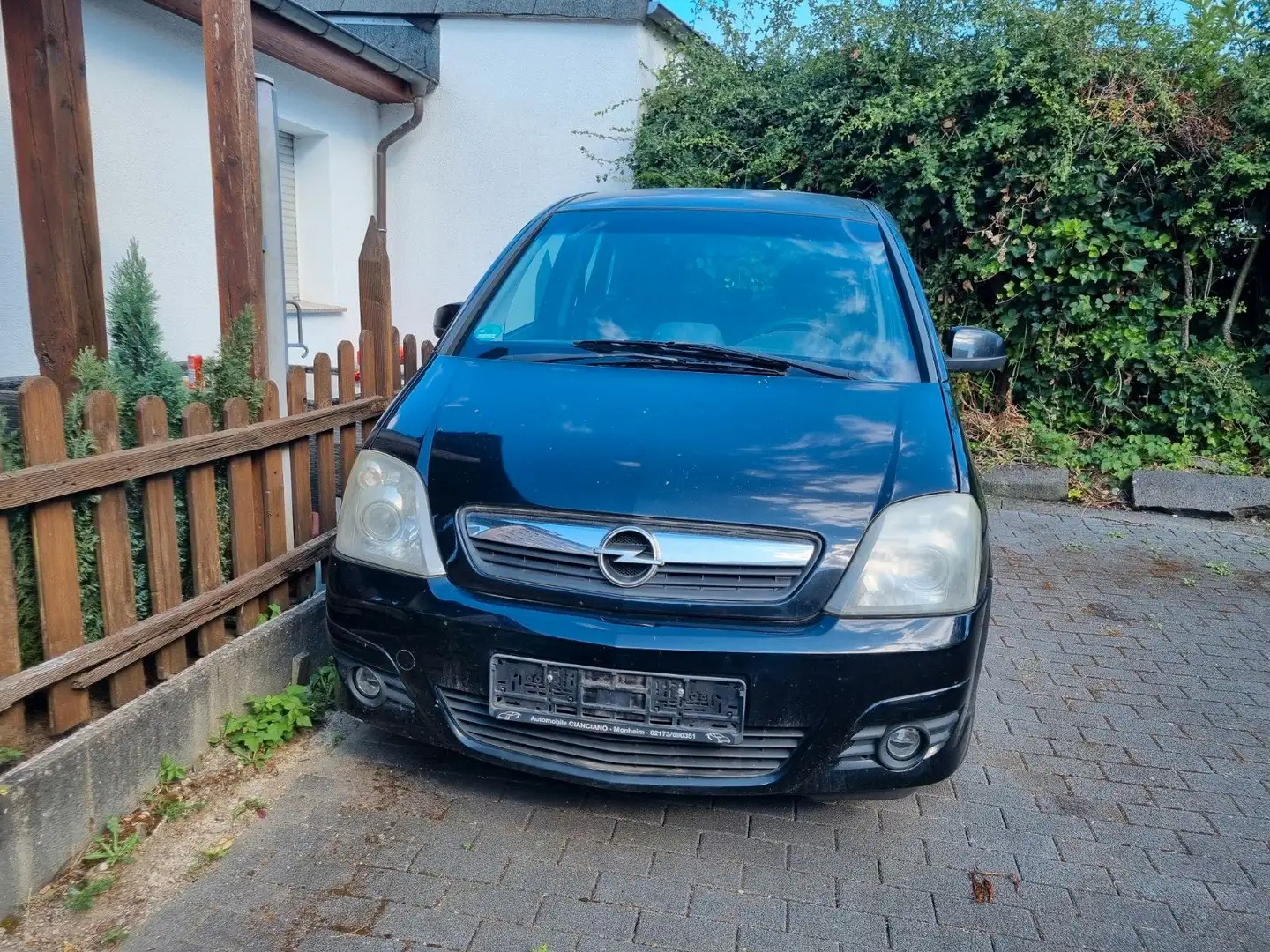 Opel Meriva 1.6 INNOVATION*KLIMA*SHZ* crna - 1
