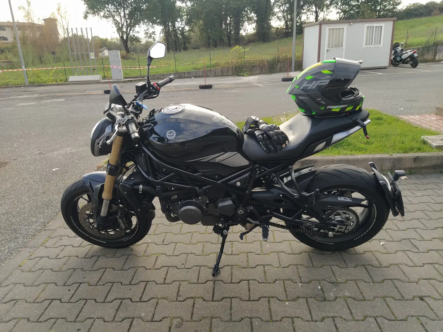 Benelli 752 S Nero - 1