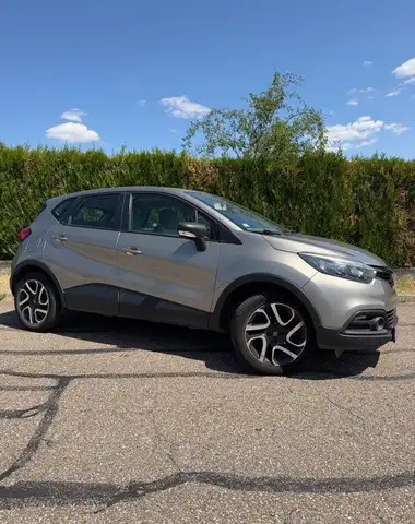 Renault Grand Scenic CAPTUR 0.9 TCE 90 Hatchback