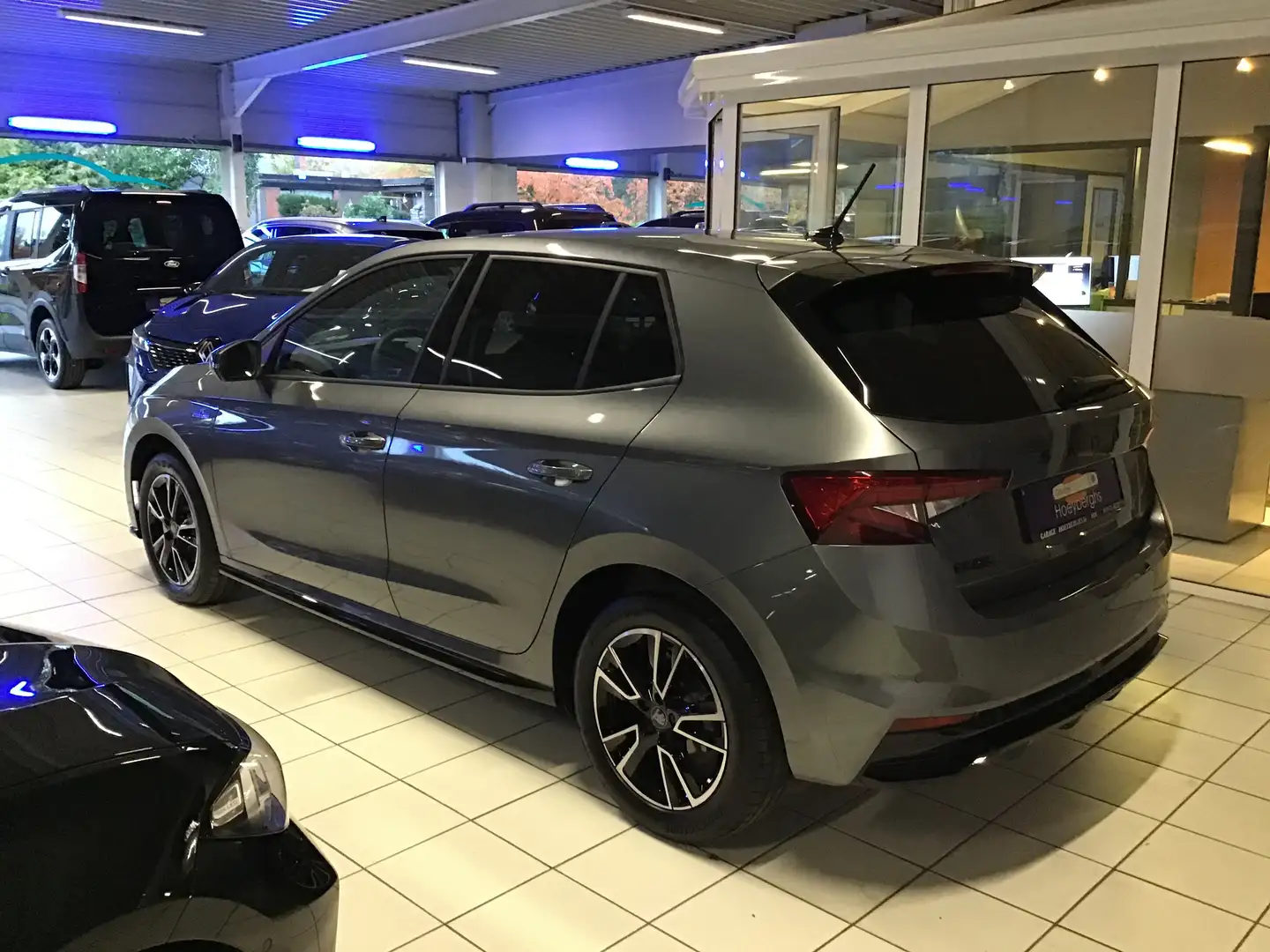 Skoda Fabia 1.0 TSI Monte Carlo WORDT VERWACHT NIEUW BJ10/2025 Grijs - 2