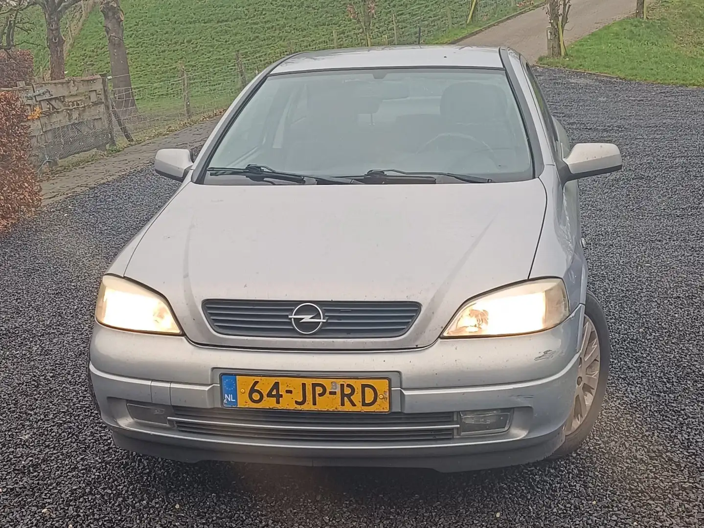 Opel Astra 1.6-16V Sport Edition II Zilver - 1
