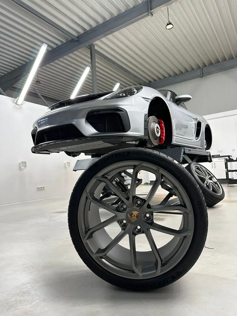 Porsche 718 Spyder PDK - 2
