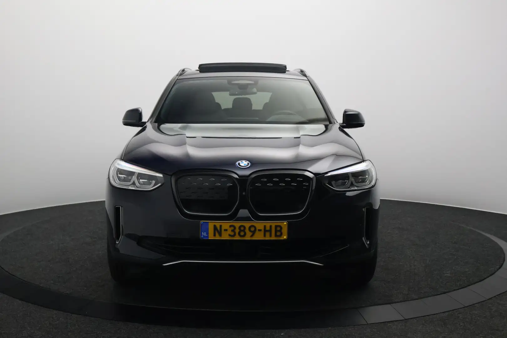 BMW iX3 High Executive 80 kWh SOH 99.6% | Panoramadak | He Zwart - 2