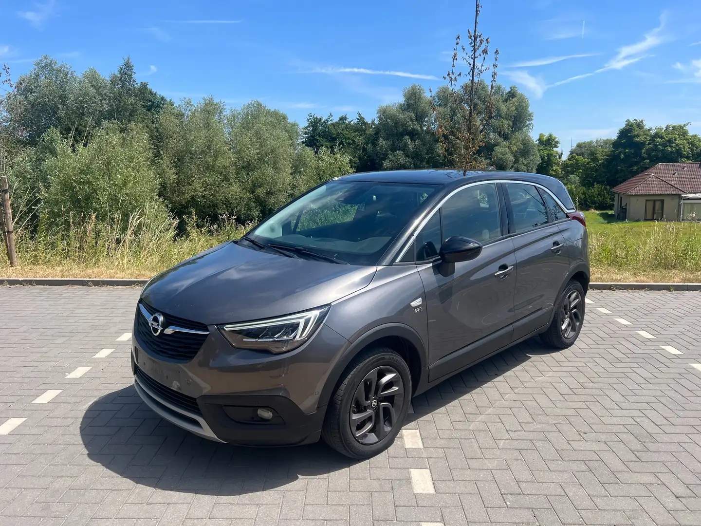 Opel Crossland X Crossland X + GPS-CAMERA-JANTES + CARNET COMPLET ! Gris - 1