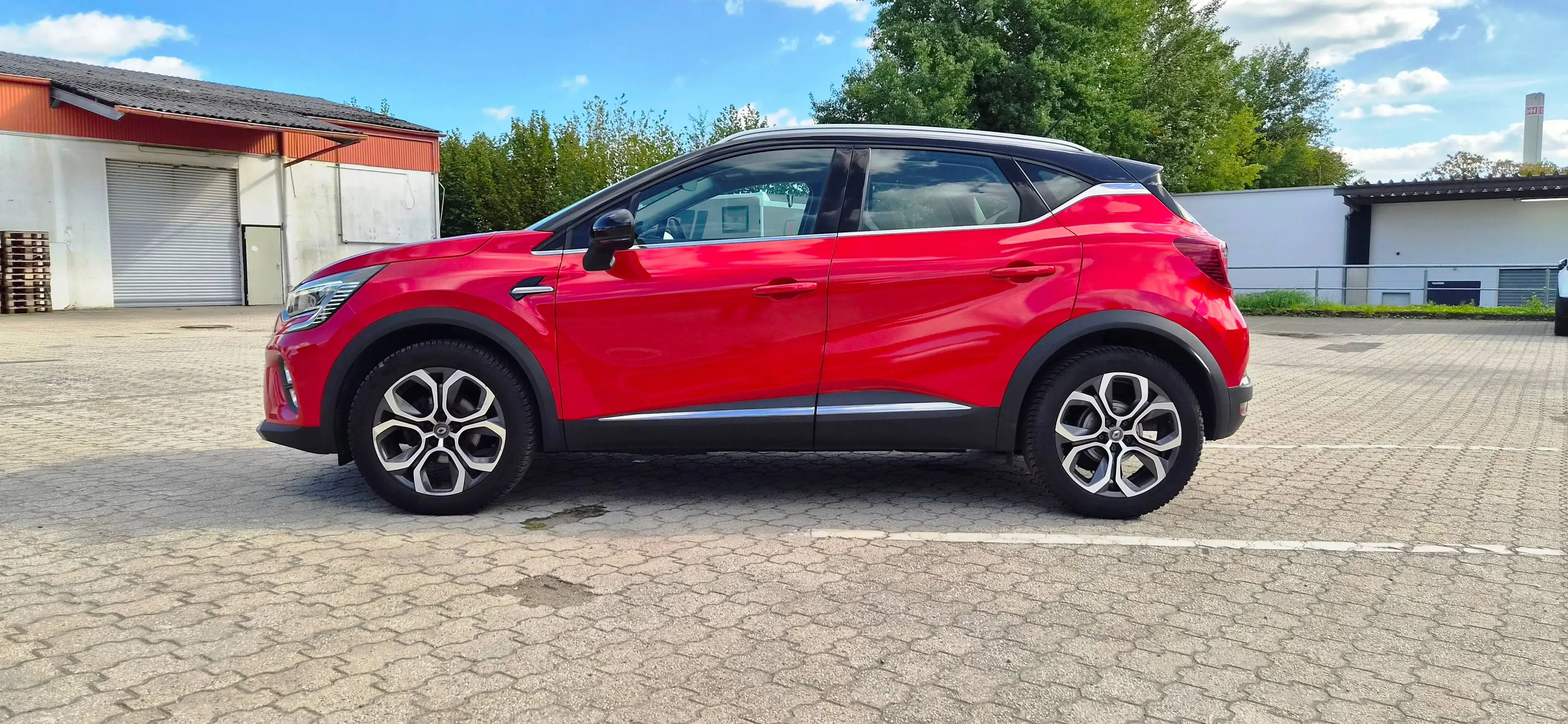 Renault Captur Intens/Teilleder/ParkDistanc/Klima/Navi/1Hand/Face Lift/Finanzierung ab 6,99%/Tüv+Wartung Neu/ — photo 8