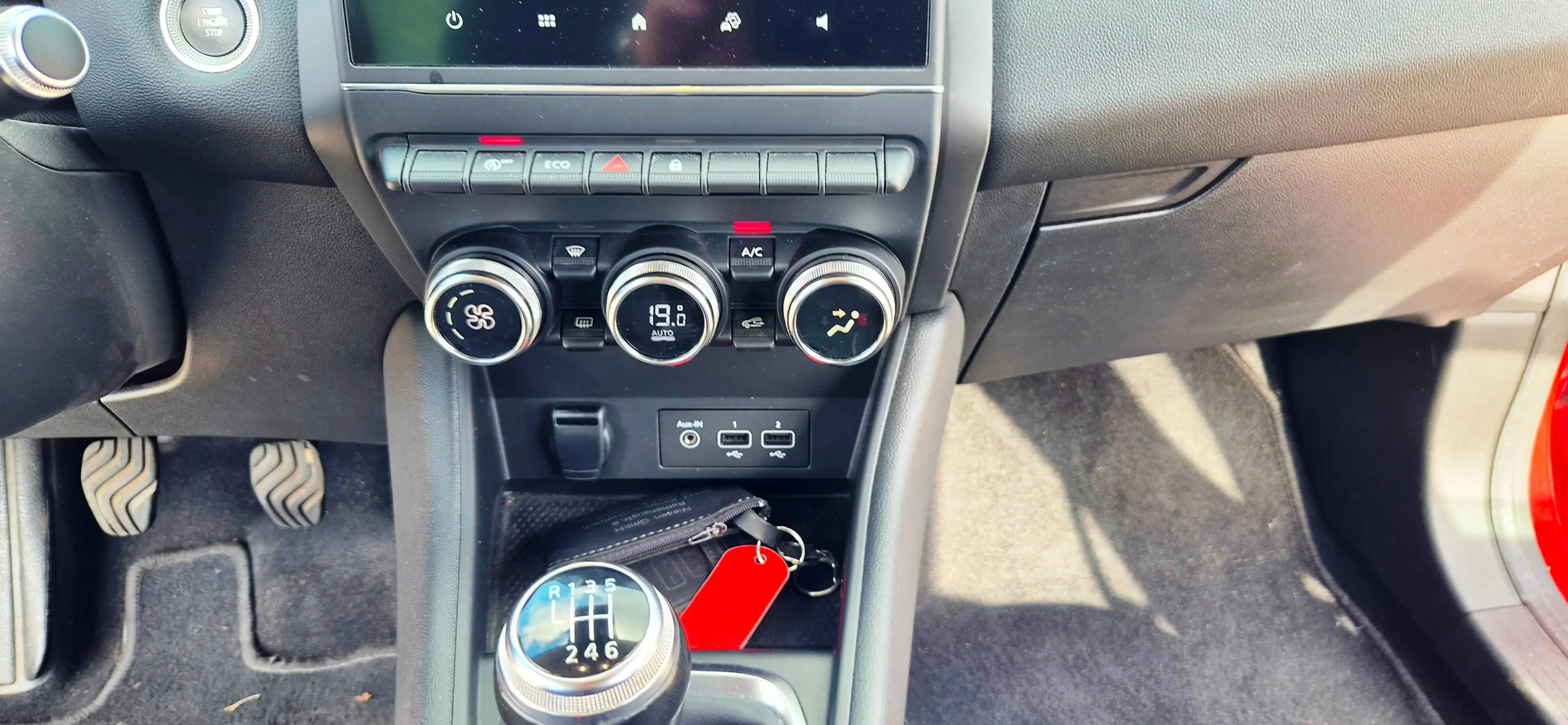 Renault Captur Intens/Teilleder/ParkDistanc/Klima/Navi/1Hand/Face Lift/Finanzierung ab 6,99%/Tüv+Wartung Neu/ — photo 18