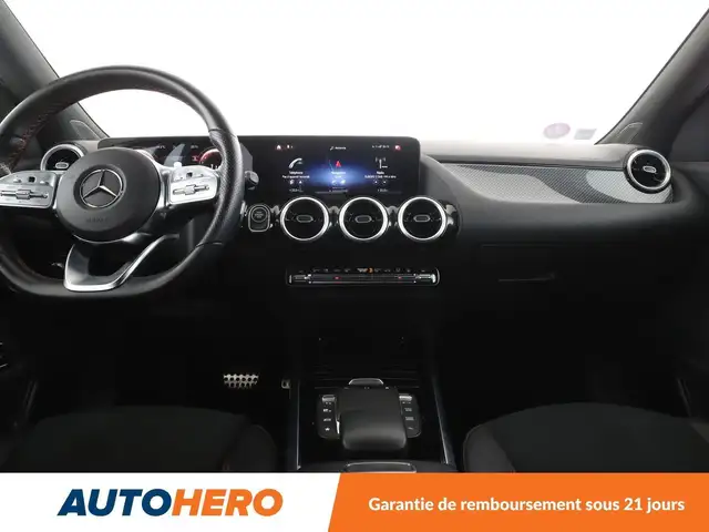 Mercedes-Benz Gla view 12