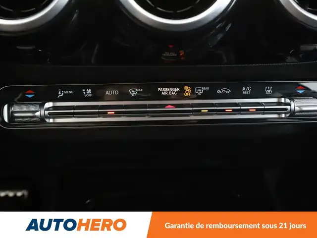 Mercedes-Benz Gla view 28