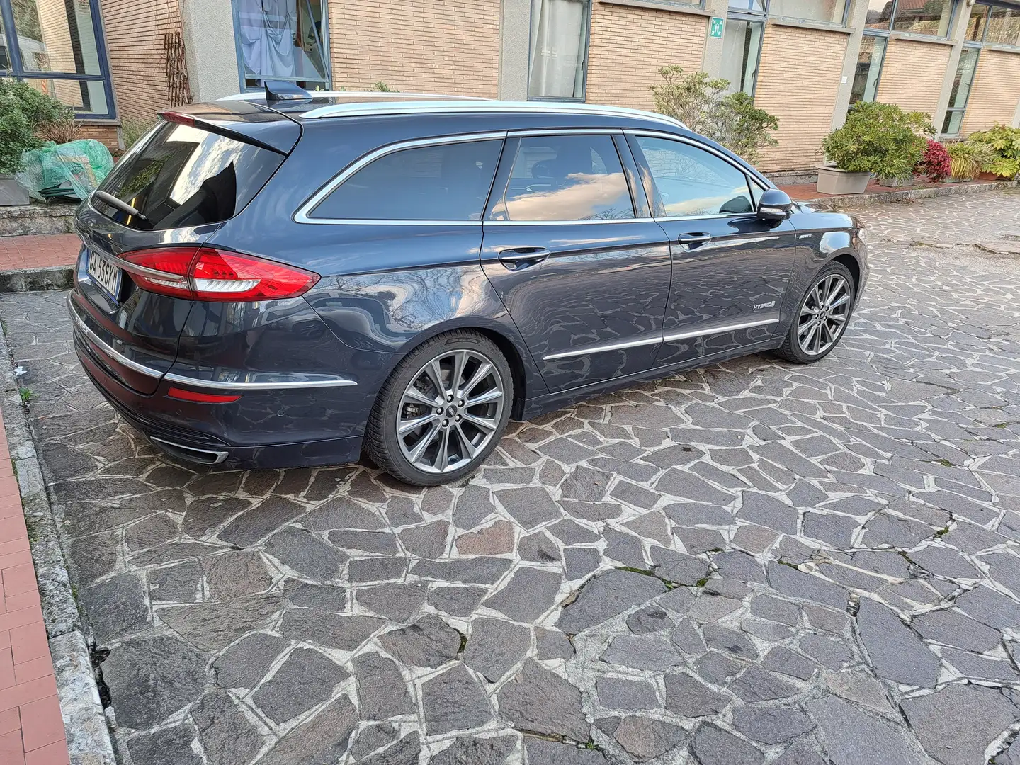 Ford Mondeo Mondeo IV 2015 SW SW 2.0 hybrid Vignale ecvt Blu/Azzurro - 2
