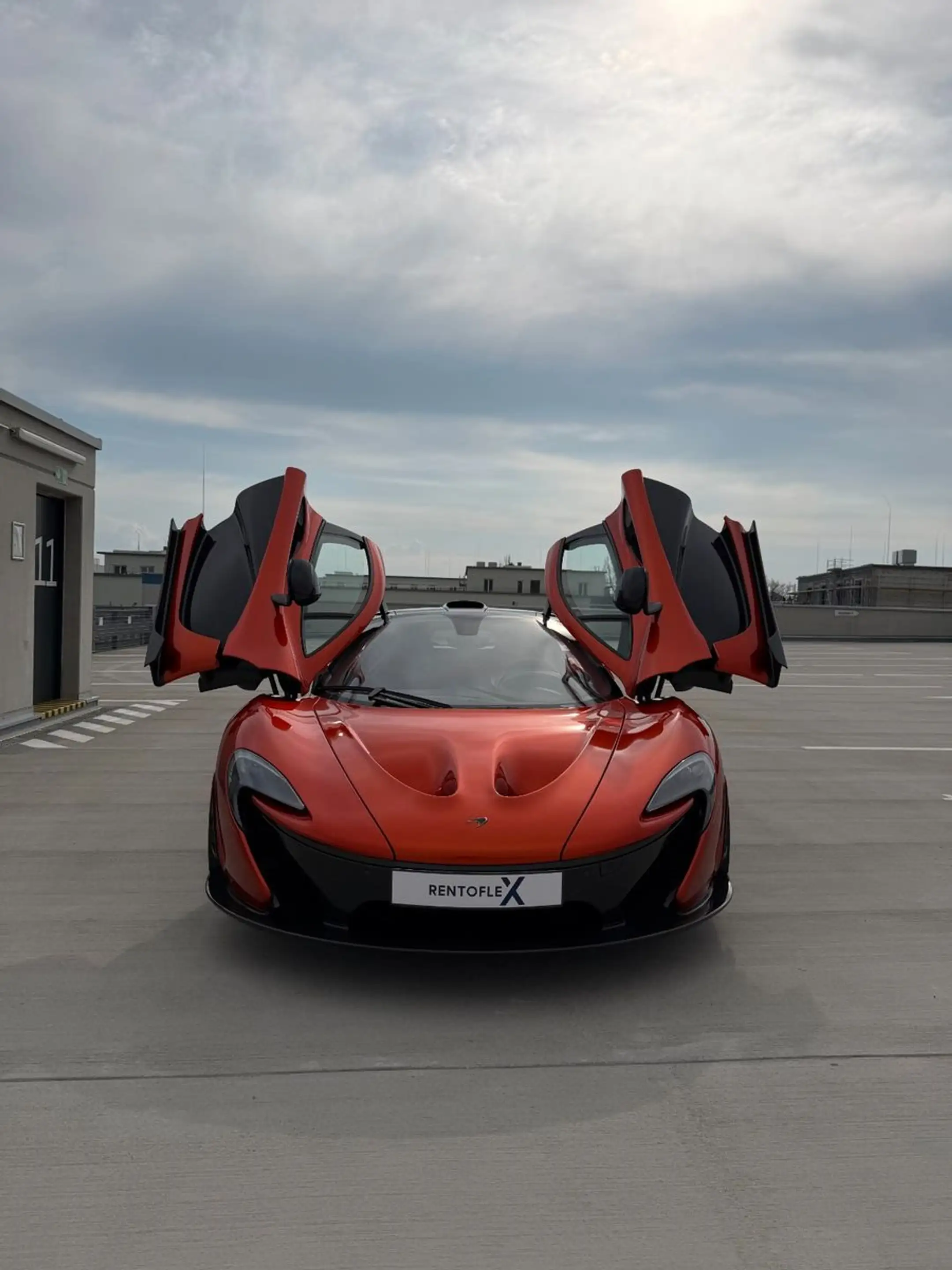 McLaren P1 CARBON / LIFT / MERIDIAN/ 1OF375 — photo 7