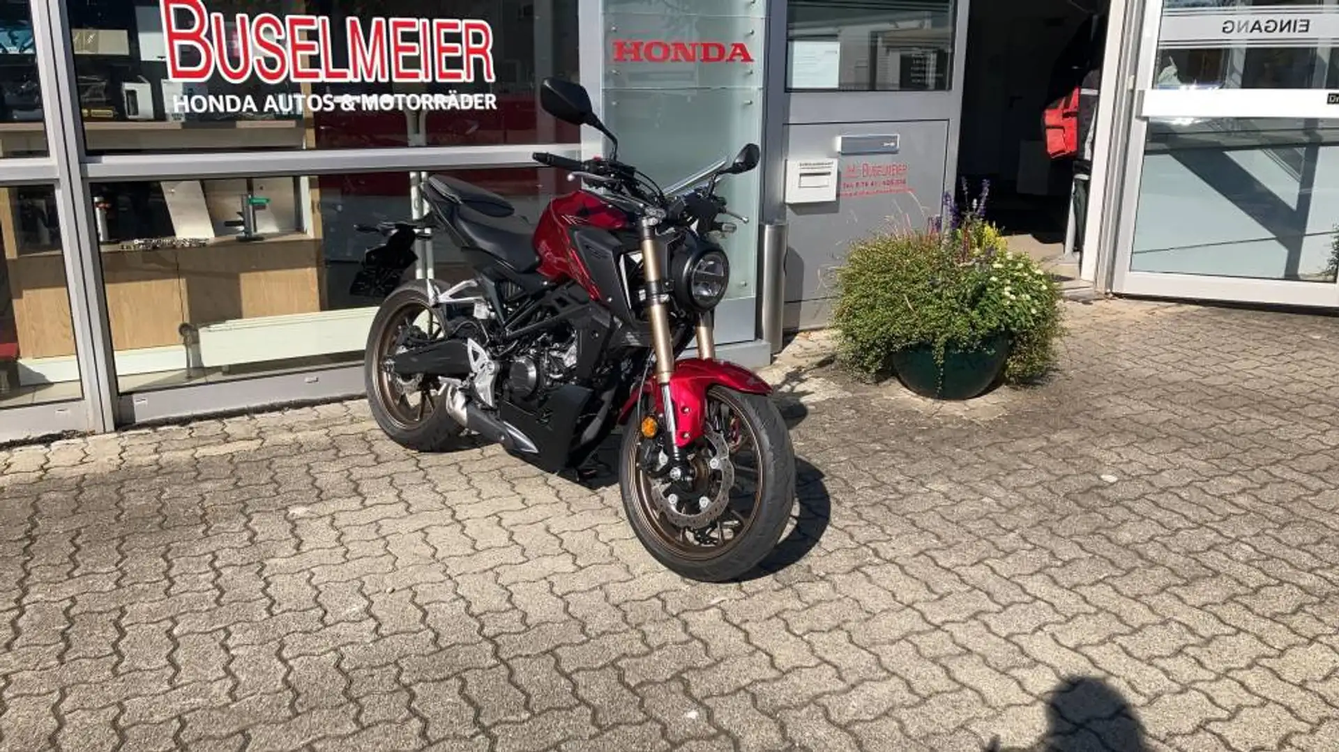 Honda CB 125 R Piros - 2