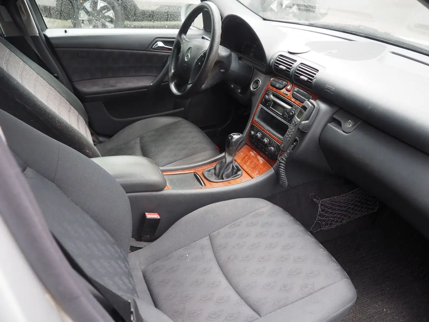 Mercedes-Benz C 180 T Argent - 2