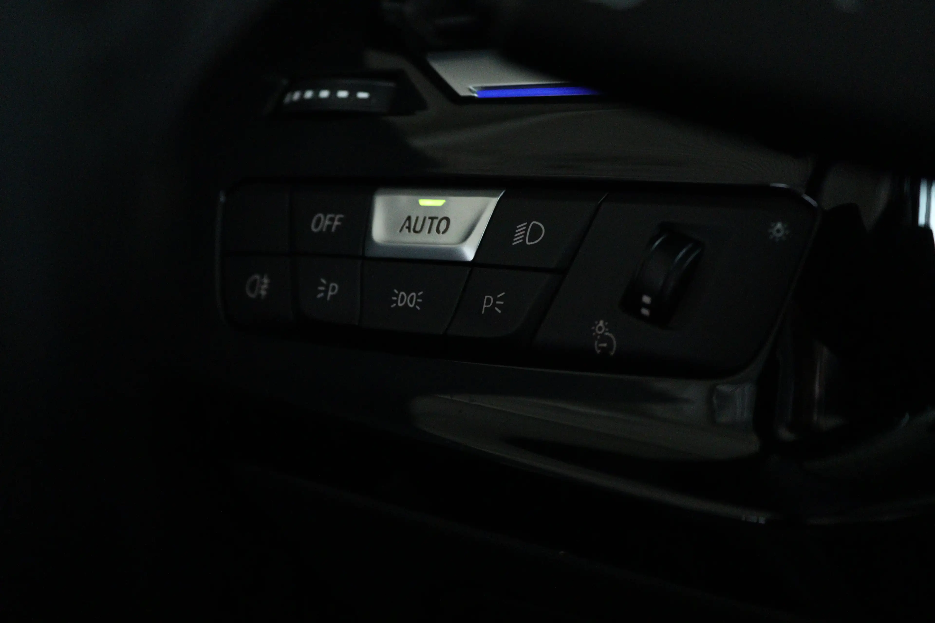 BMW Z4 Roadster sDrive20i High Executive Sport-line | Cru — photo 45