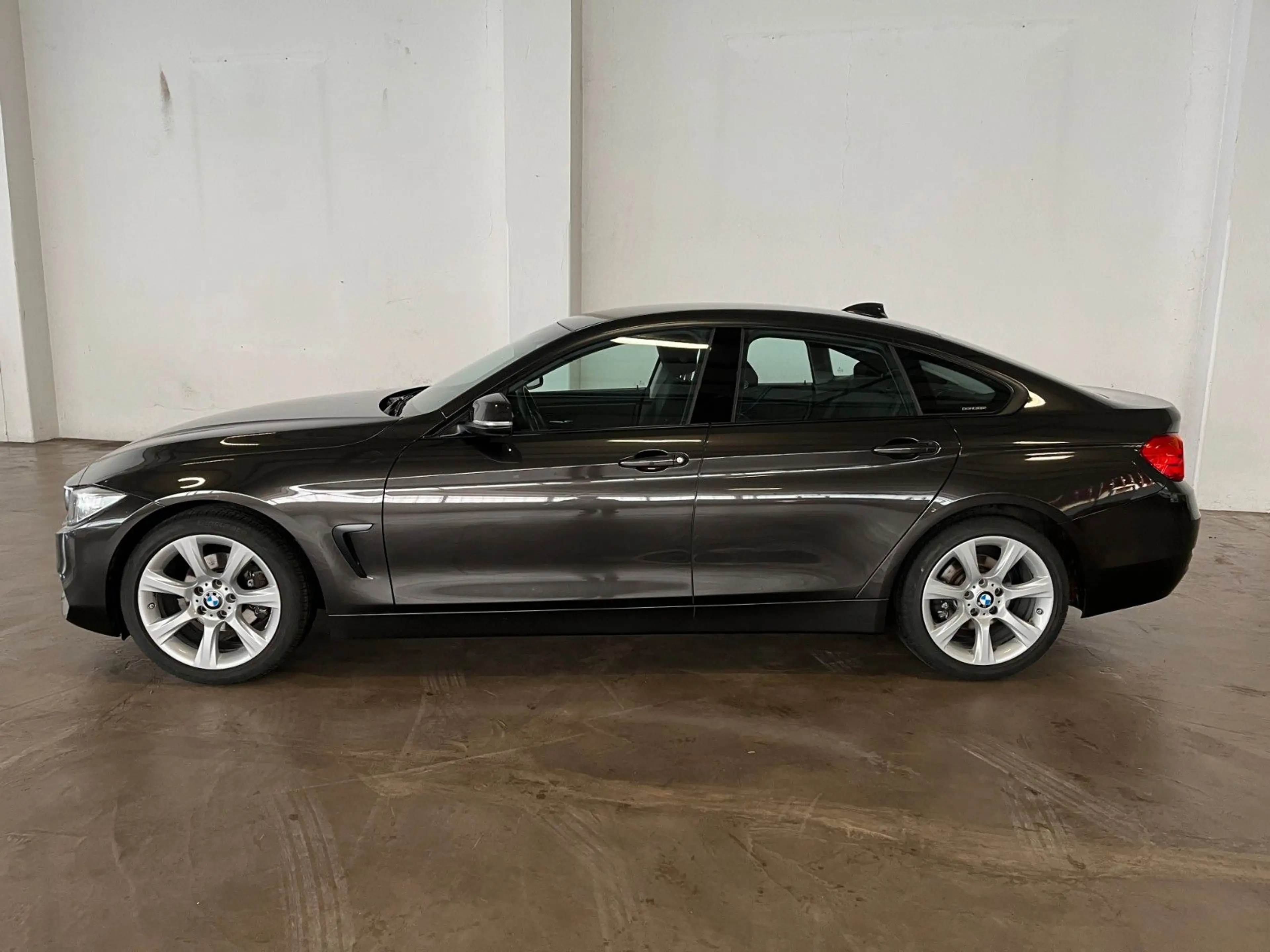 BMW 420 Baureihe 4 Gran Coupe 420 i Advantage — photo 4