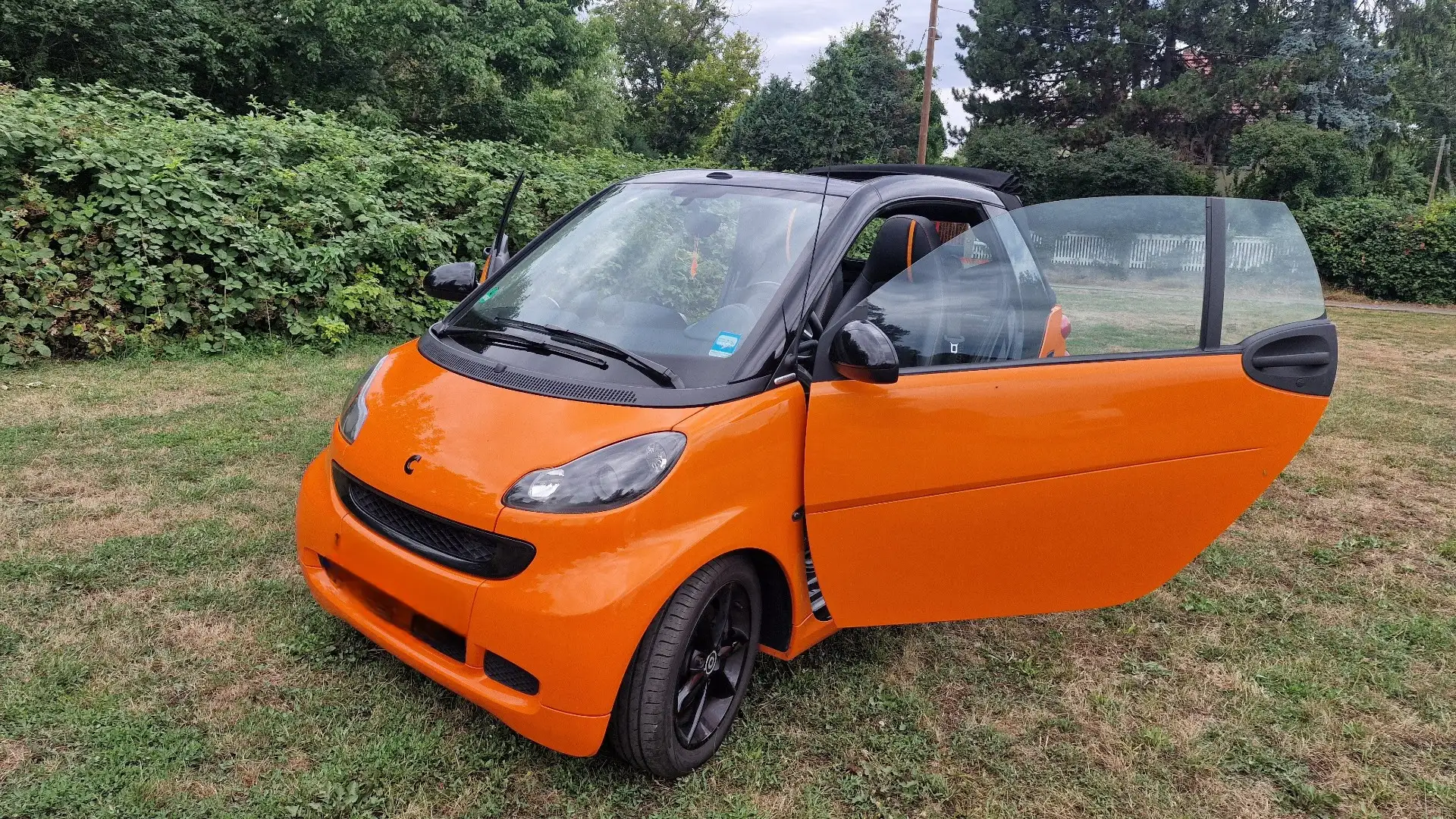 smart forTwo smart fortwo cabrio softouchedition nightorange mi - 2