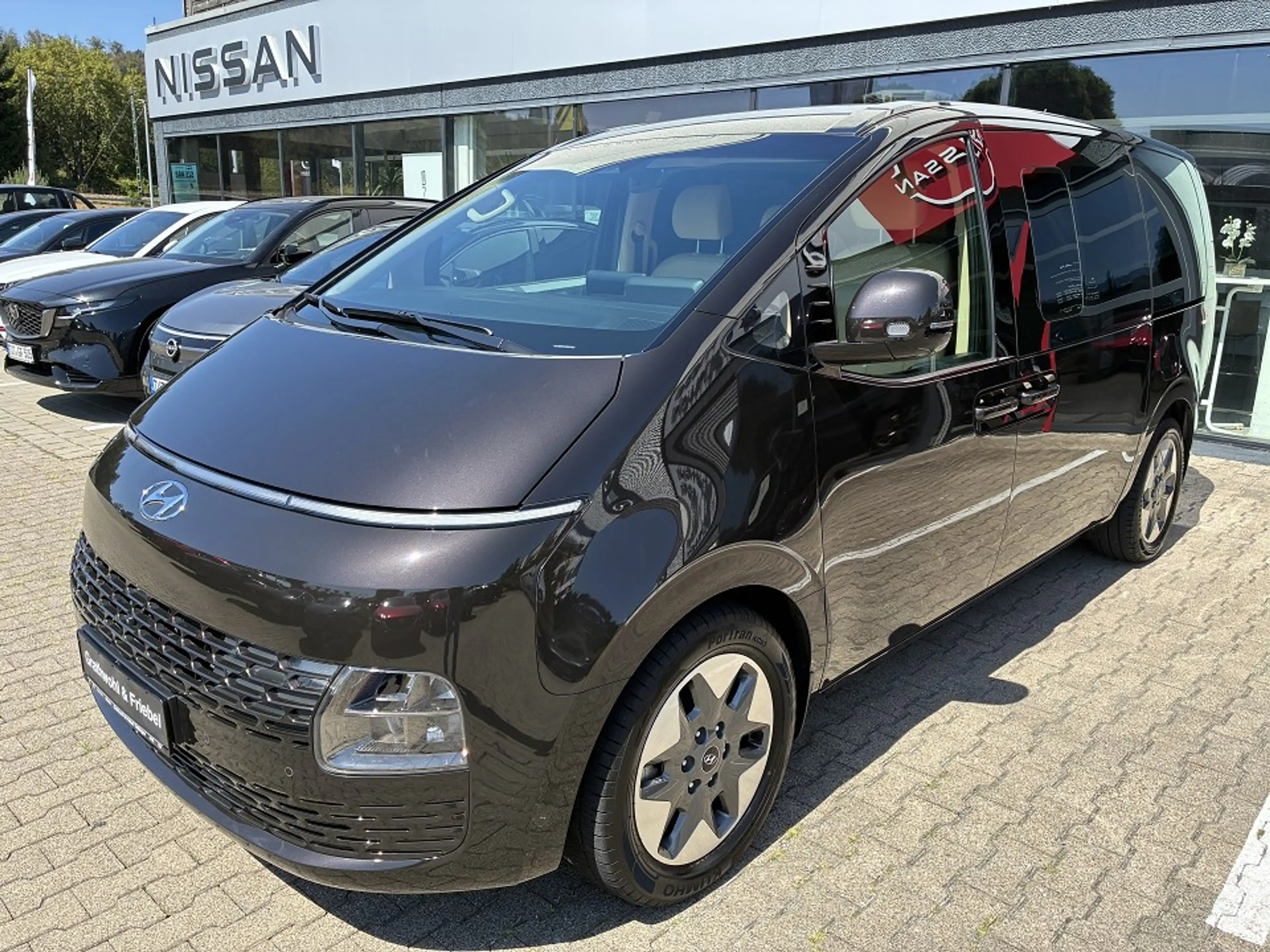 Hyundai STARIA 9-Sitzer2.2 CRDi 8-AT Prime+Park-Paket