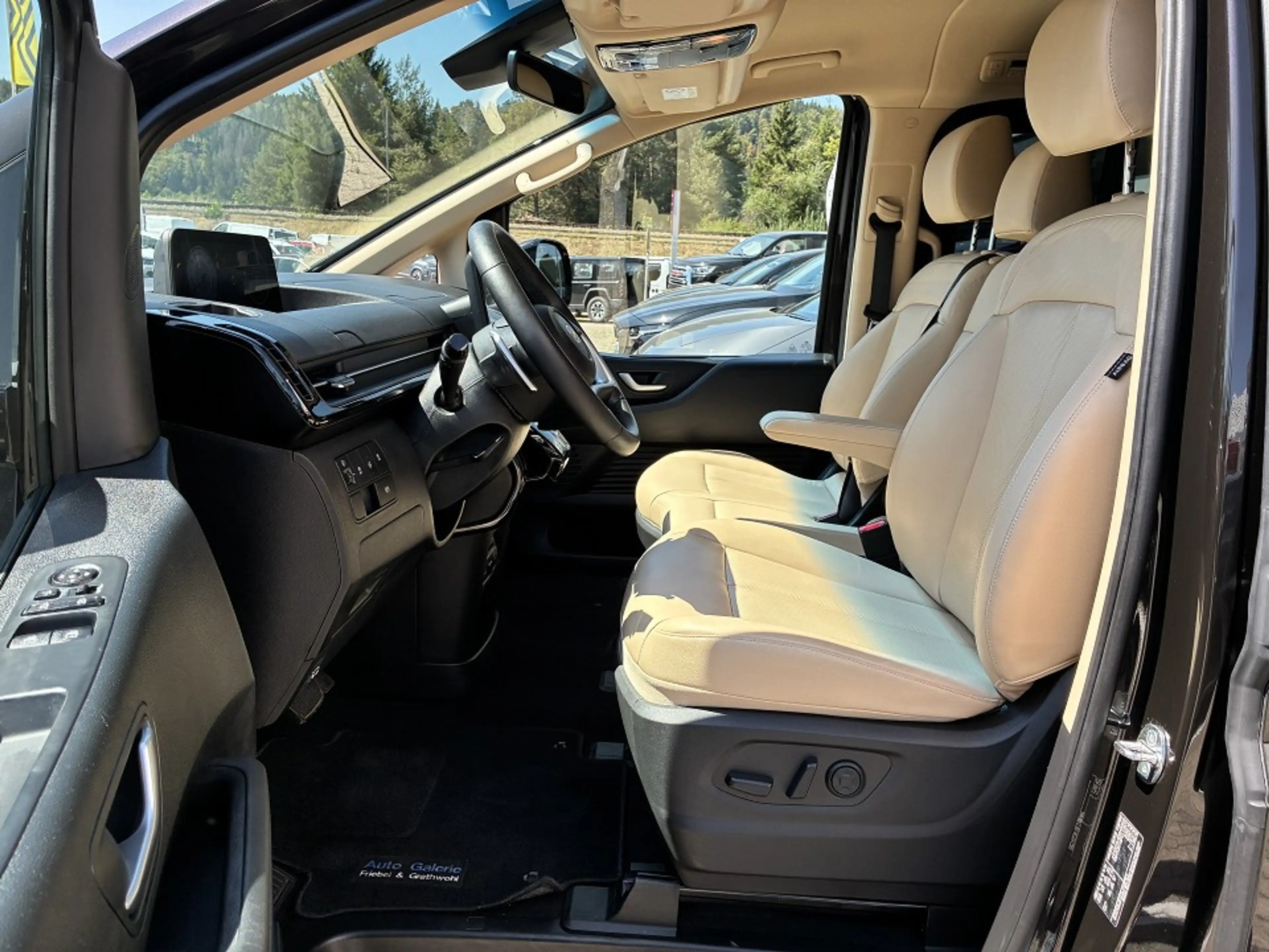 Hyundai STARIA 9-Sitzer2.2 CRDi 8-AT Prime+Park-Paket — photo 6