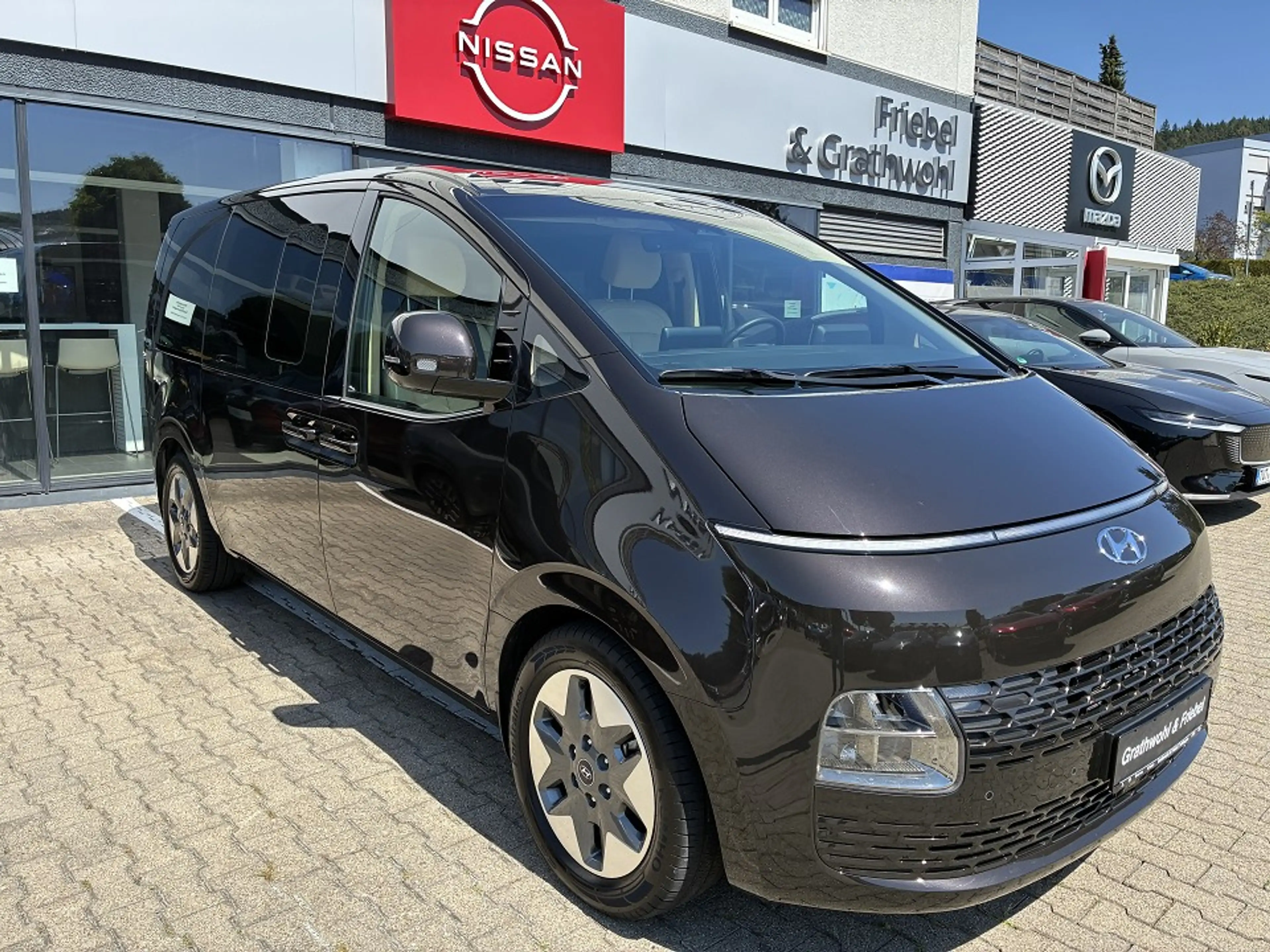 Hyundai STARIA 9-Sitzer2.2 CRDi 8-AT Prime+Park-Paket — photo 2