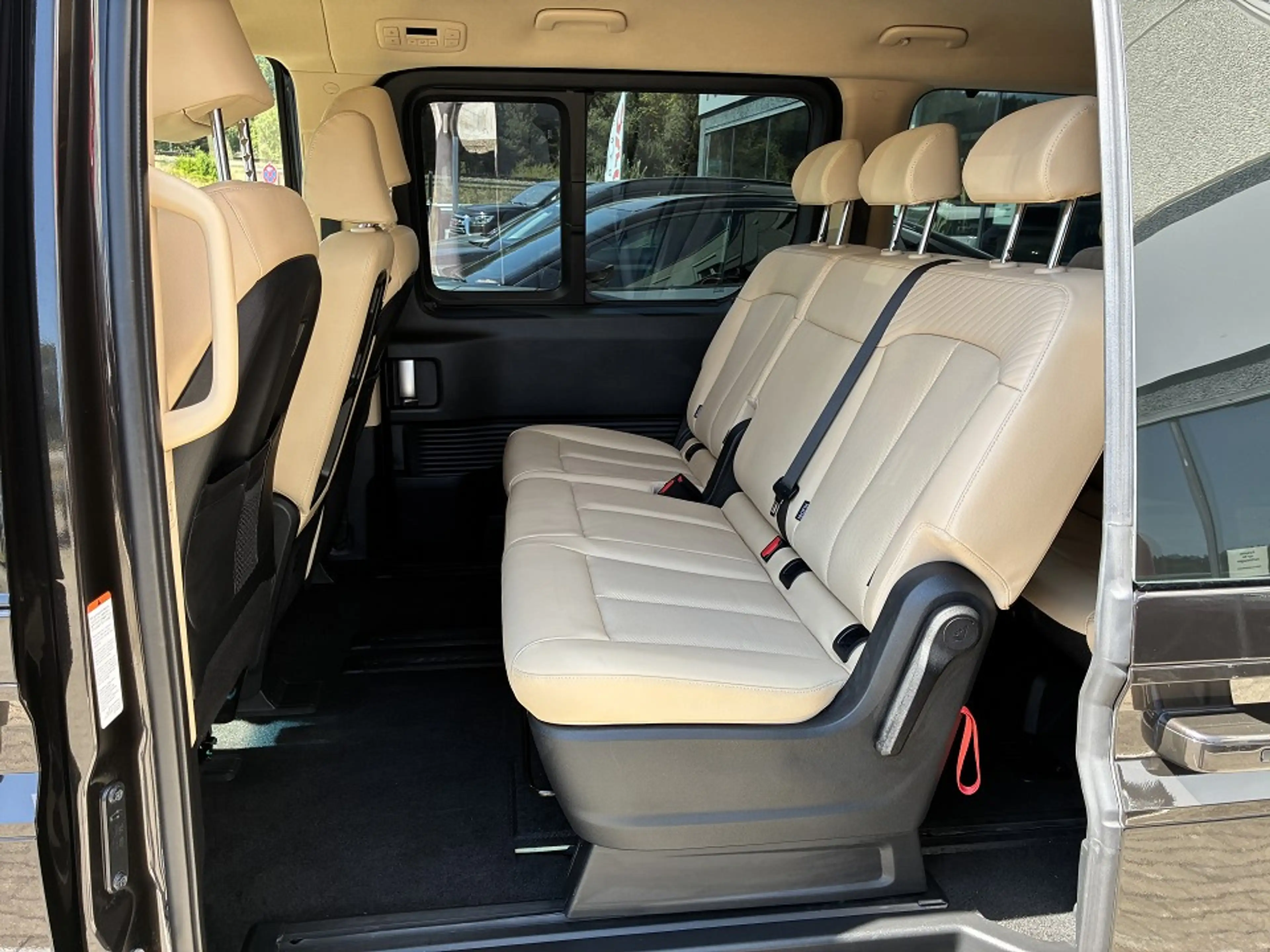 Hyundai STARIA 9-Sitzer2.2 CRDi 8-AT Prime+Park-Paket — photo 8