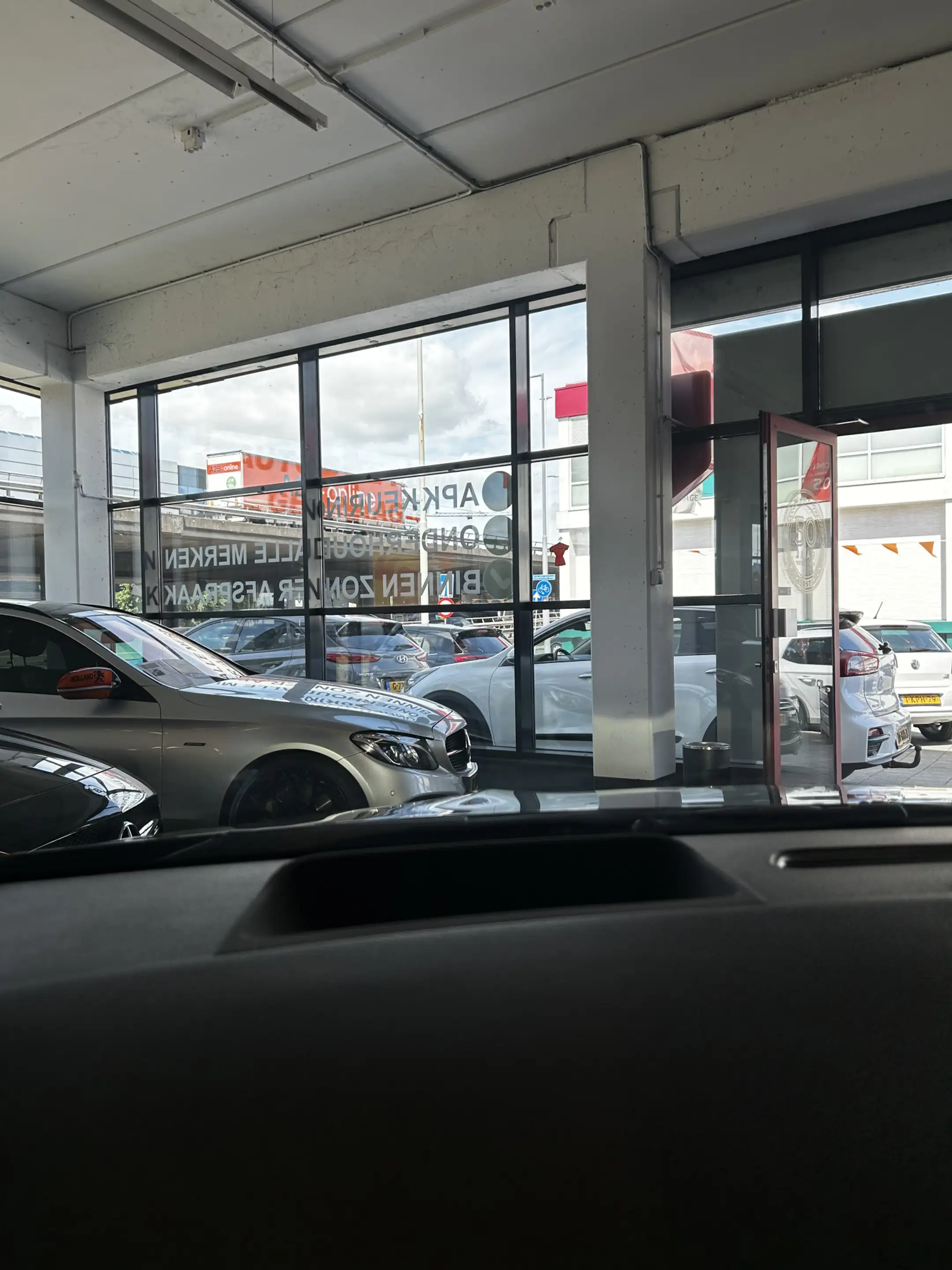 Mercedes-Benz EQA 350 4MATIC Luxury Line 67 kWh Vol Elektrisch | Panoram — photo 18